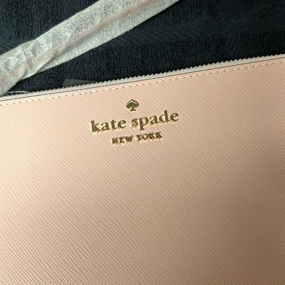 Kate Spade - Picture 2 of 6